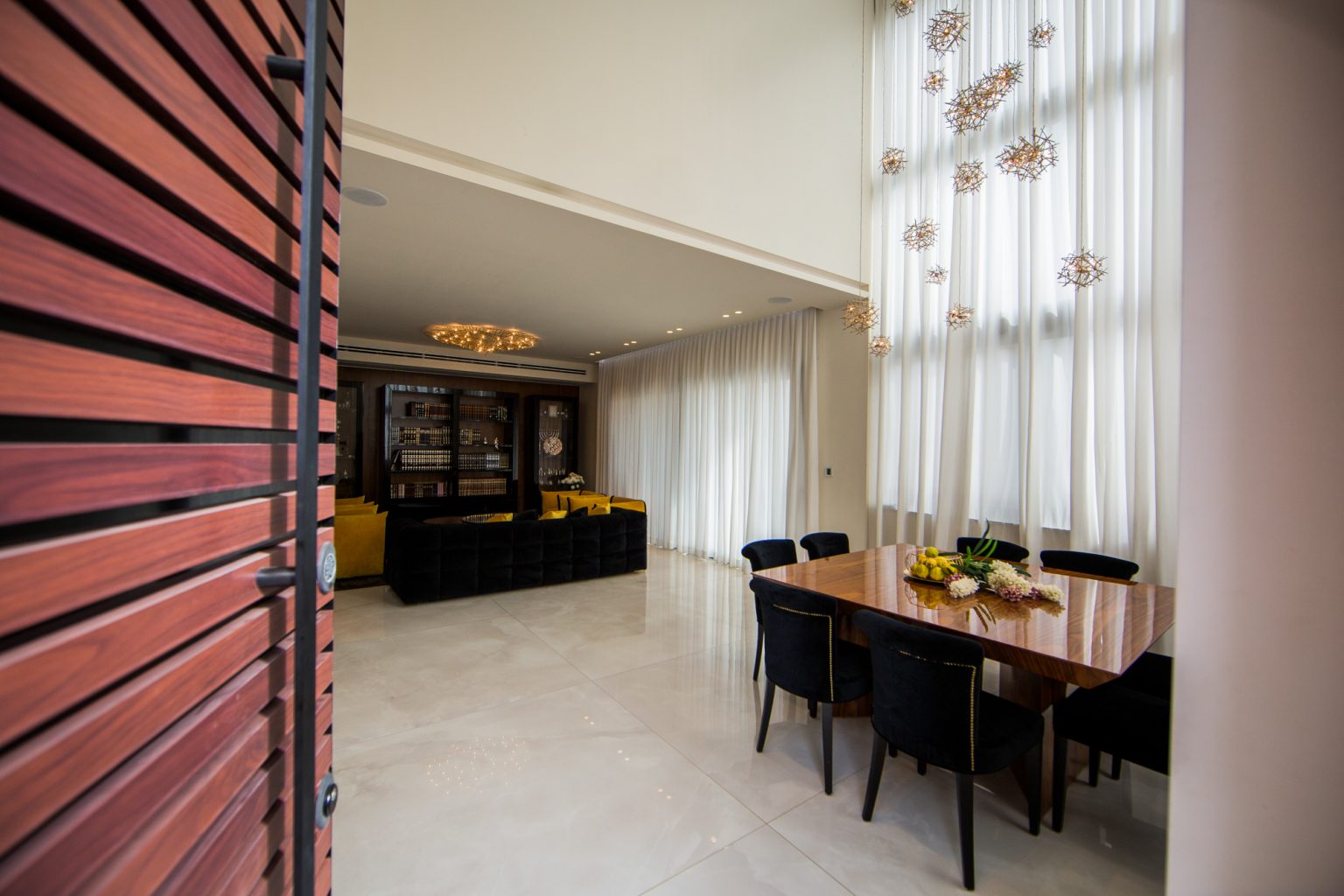 דרמטיות מאופקת